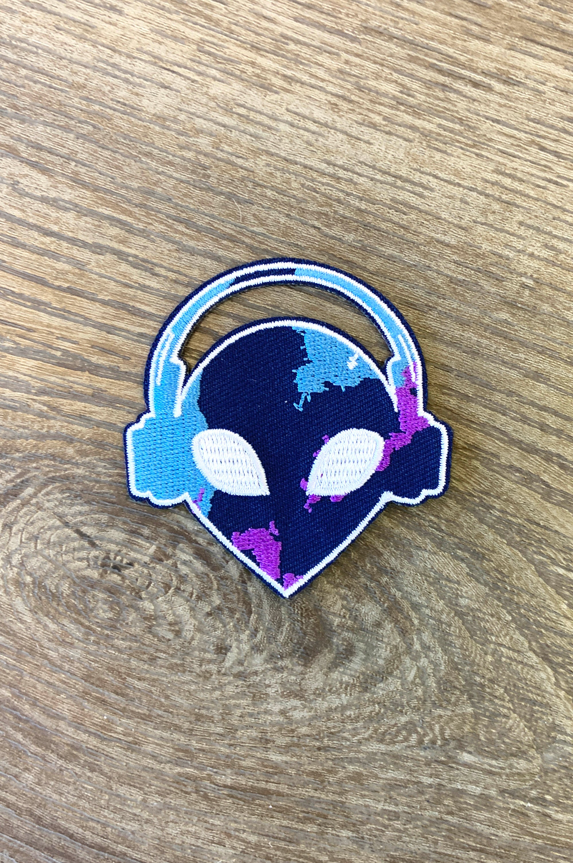 Headphones Alien Embroidered Patch